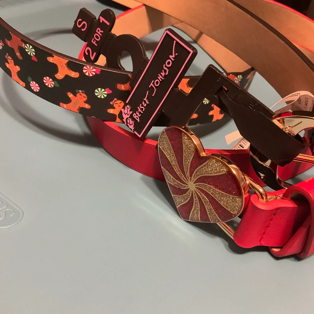 BETSEY JOHNSON sz Small Belt Pack Heart and Gingerbread Designs Red Black NWT